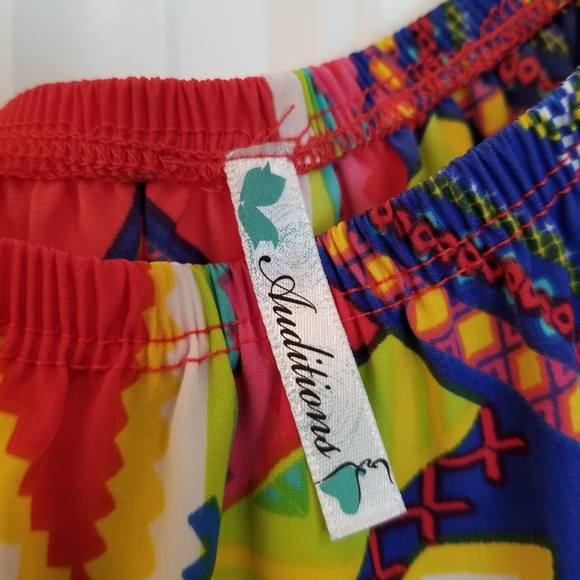 Top - Picture 2 of 2